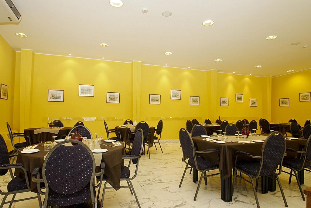 Hotel Mediterraneo Chianciano Terme Ngoại thất bức ảnh