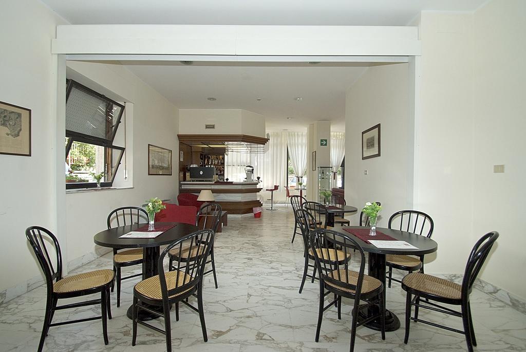 Hotel Mediterraneo Chianciano Terme Ngoại thất bức ảnh