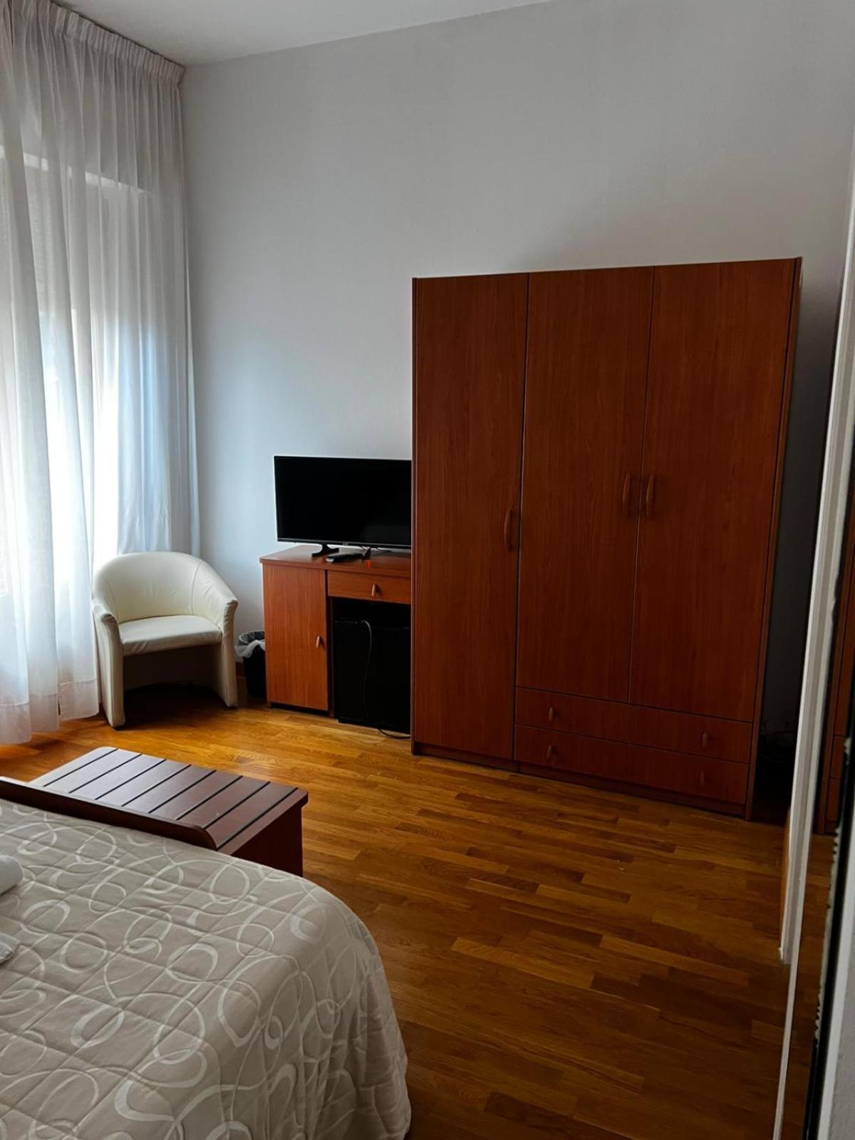 Hotel Mediterraneo Chianciano Terme Ngoại thất bức ảnh